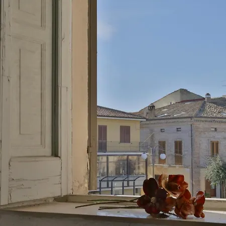 Apartment Palazzo Antico Nella Piazza Di