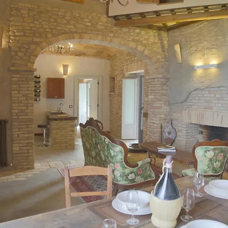 Apartment Palazzo Antico Nella Piazza Di *